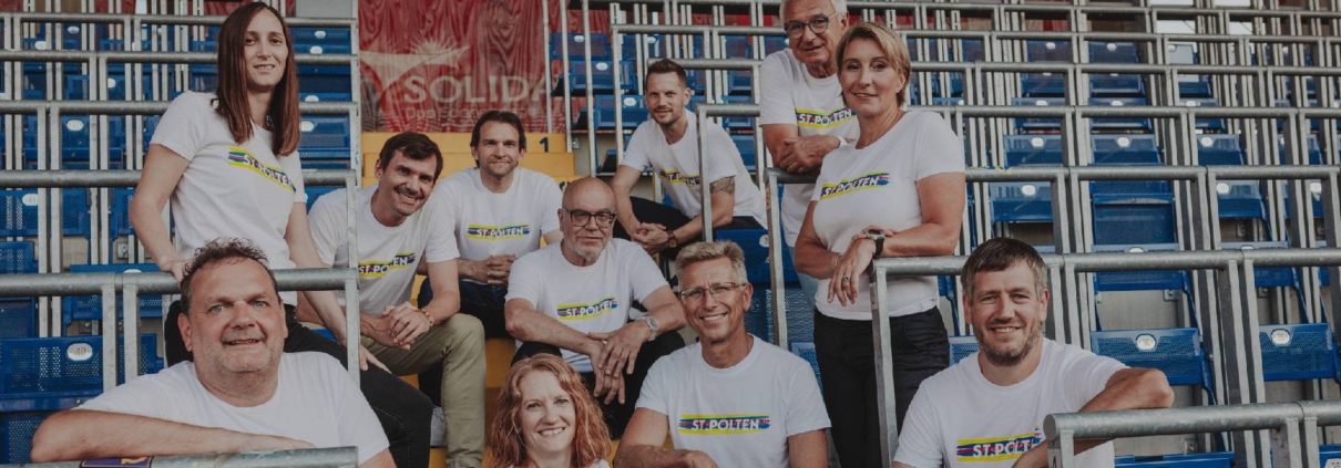 Der neue Vorstand der SKN Frauen und Männer - Credits: SKN St. Pölten
