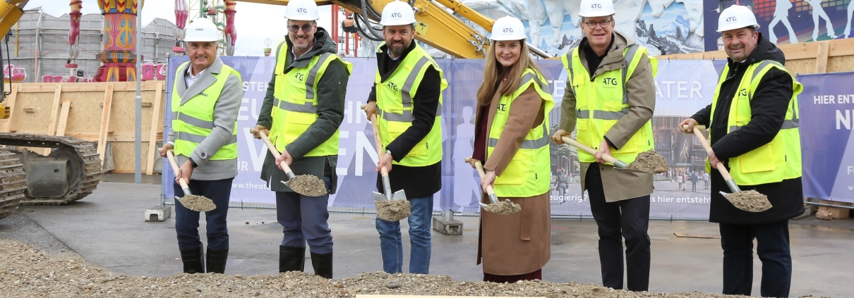 Spatenstich für das "Theater im Park" - v.l.n.r.: Thomas Reicher (Geschäftsbereichsleitung Hochbau Ost HABAU), Matthias Prichzi (Geschäftsführer ATG-Live GmbH), Markus Ornig (Wirtschaftssprecher NEOS), Barbara Novak (Wirtschaftsstadträtin), Joachim Hilke (CEO ATG Entertainment Central Europe), Alexander Nikolai (Bezirksvorsteher 2. Bezirk) - Credits: Gerhard Fally - ATG Entertainment
