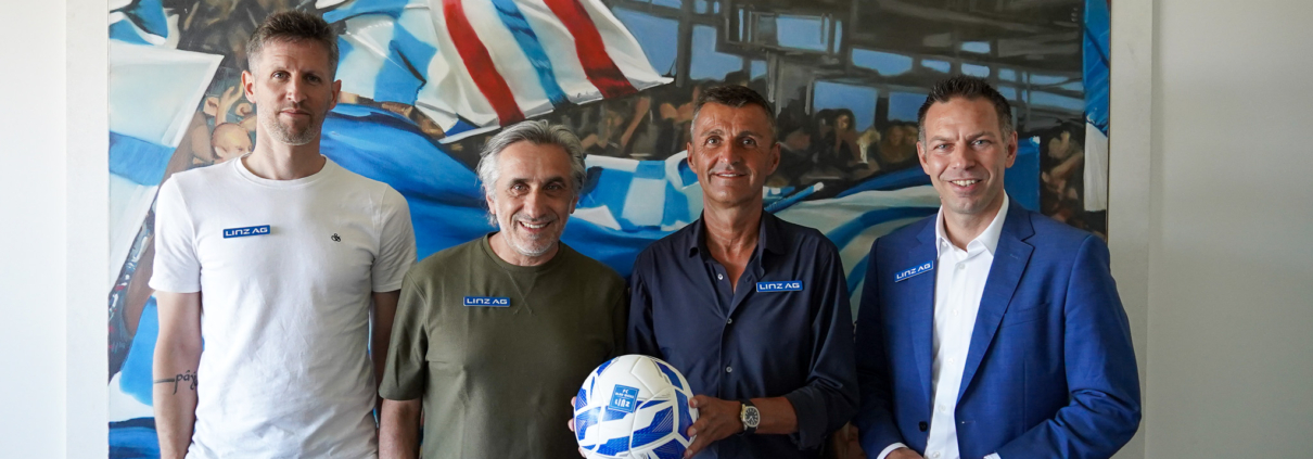 Foto (Credits: FC Blau-Weiß Linz): Christoph Schößwendter, Maurizio Zoccola, Michael Köllner, Christoph Peschek