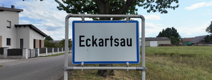 Eckartsau Ortsschild - Credits Dominik Kautz Eckartsau Ortsschild - Credits Dominik Kautz